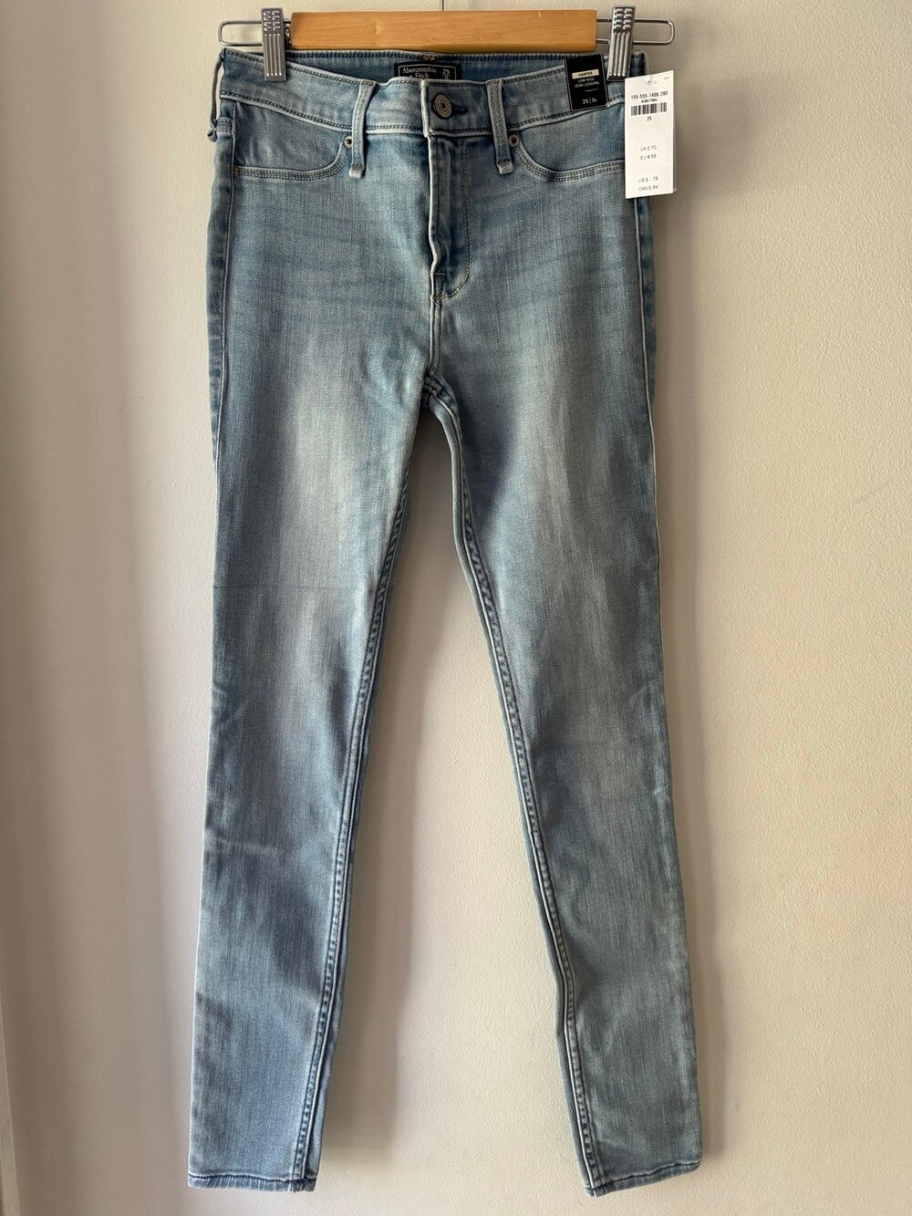 Abercrombie & Fitch Harper low rise jean legging